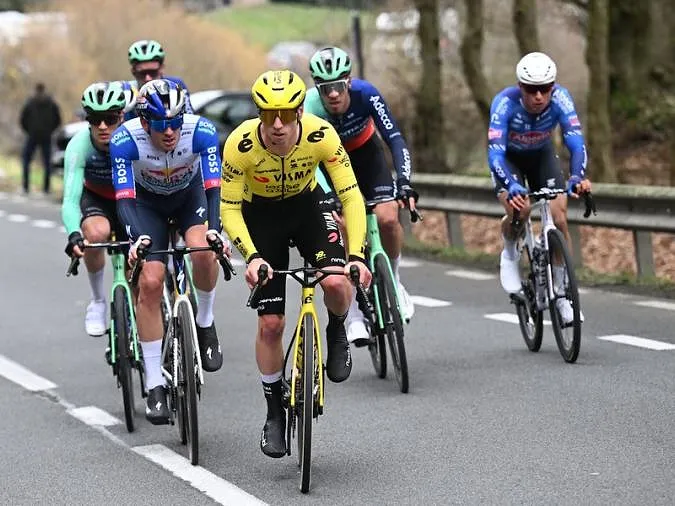 Matthew Brennan remporte Kuurne-Bruxelles-Kuurne d’un solide sprint !