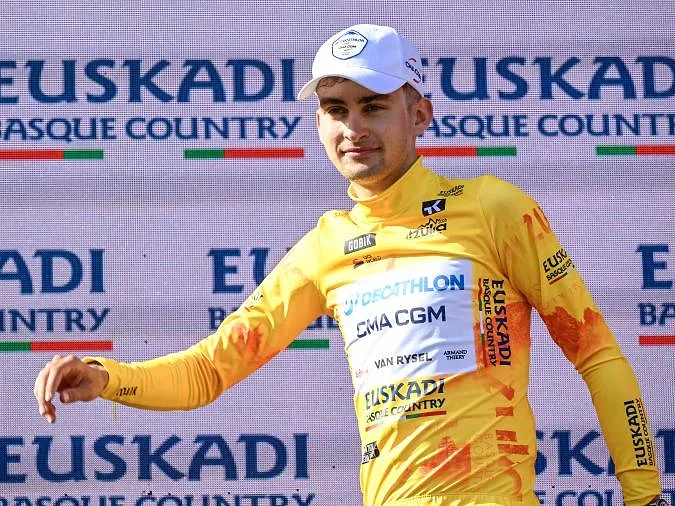 « Leur mettre un petit coup au moral » : Paul Seixas assomme le Tour du Pays basque en descente