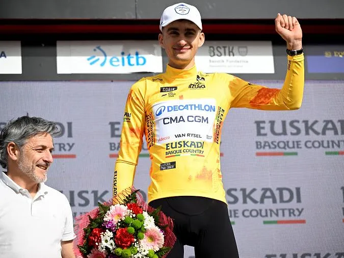 Inarrêtable : troisième victoire de la semaine pour Paul Seixas au Pays Basque !