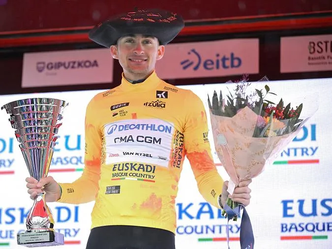 Paul Seixas pourrait rester chez Decathlon CMA-CGM… grâce à Emmanuel Macron !