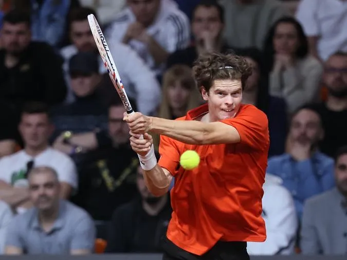 ATP Madrid : Alexander Blockx vient à bout de Cristian Garin et accède au deuxième tour