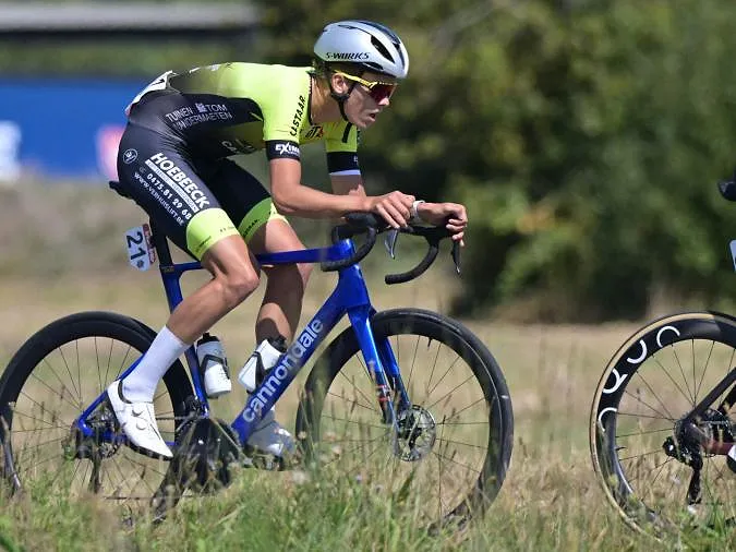 Le cyclisme belge en deuil : l’espoir Milan Bral s’est éteint après avoir été percuté par une voiture