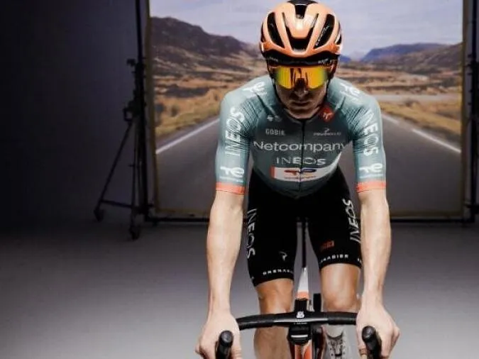 INEOS Grenadiers deviendra dès la semaine prochaine Netcompany INEOS Cycling Team !