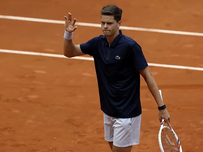 Alexander Blockx continue sur sa lancée à Madrid et écarte Cerundolo pour se qualifier en quarts ! - OSCAR DEL POZO / AFP