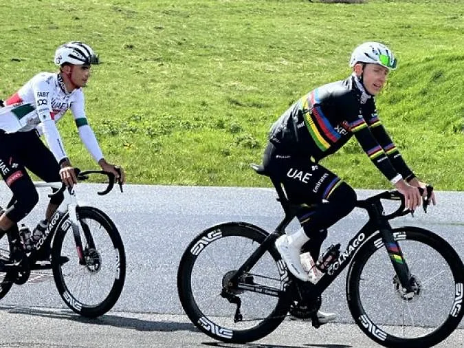 Tour de France : En mission, Tadej Pogacar et Isaac Del Toro reconnaissent (déjà) des étapes de montagne