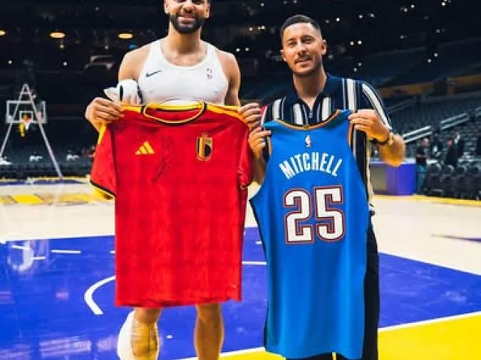 « Quel match de mon gars Ajay » : sous les yeux d’Eden Hazard, Ajay Mitchell réalise une performance XXL face aux Lakers