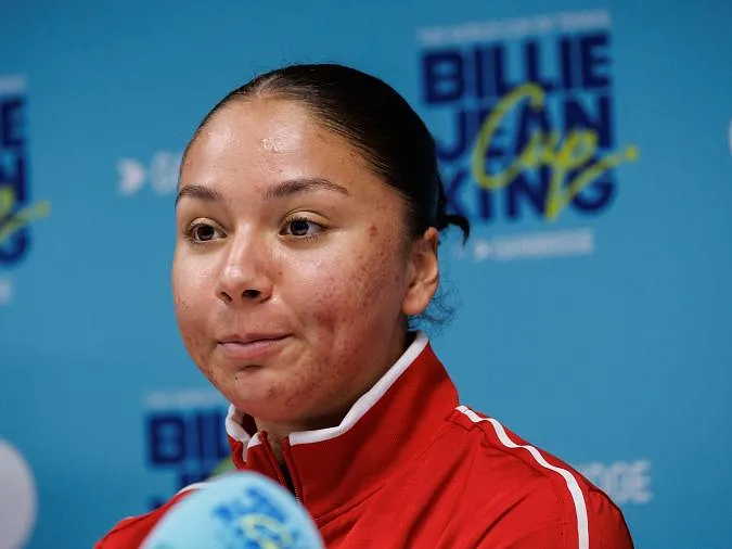 Sofia Costoulas chute en qualifications : il n’y aura que Mertens et Vandewinkel à Roland-Garros !
