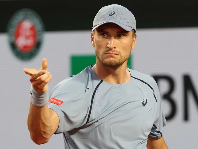 Raphaël Collignon se retire du double de Roland-Garros avec Bergs