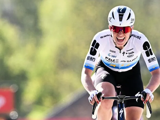 Giro Donne : Demi Vollering s’adjuge la 5e étape dans un sprint à quatre, van der Breggen reste en rose