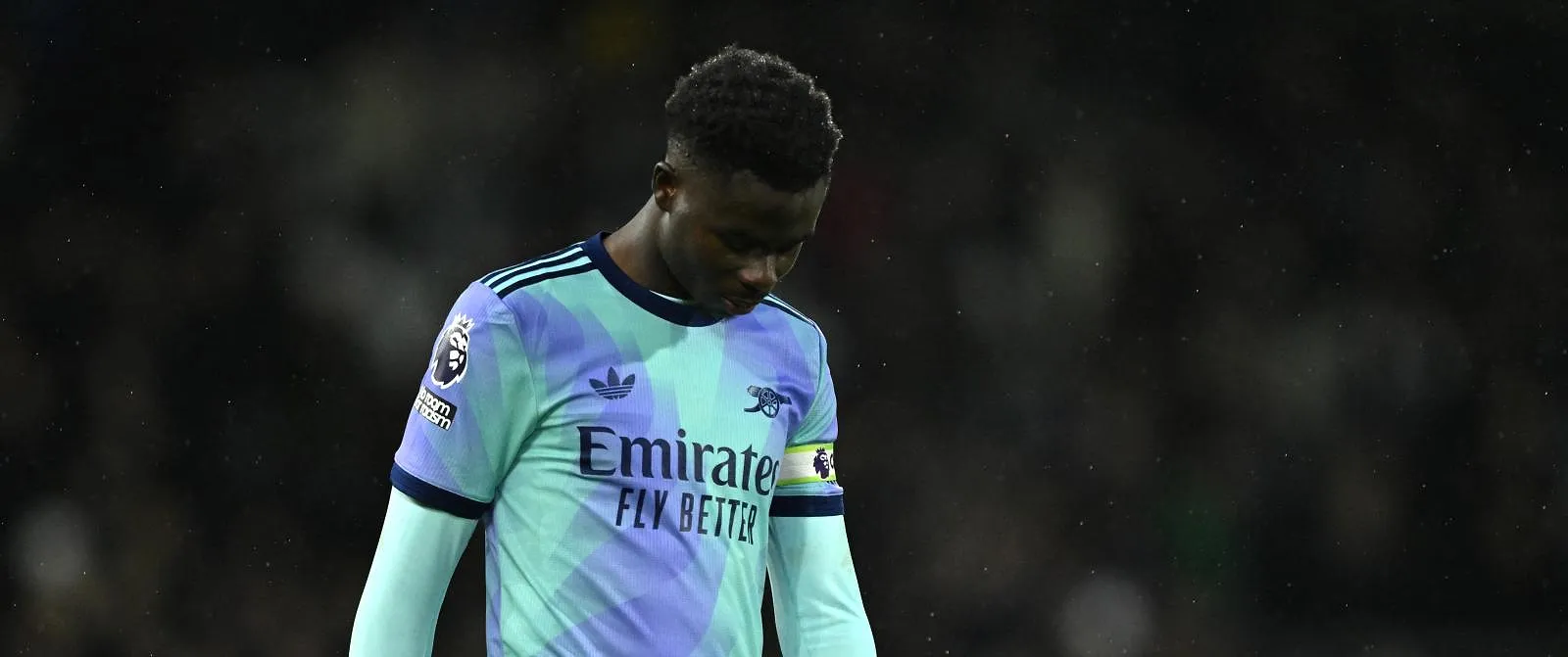 Zware klap voor Arsenal: Bukayo Saka meerdere weken out - Circus Daily