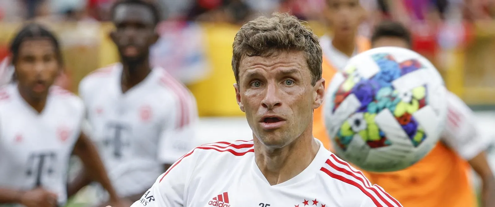Thomas Müller, legende van Bayern München, kondigt vertrek aan einde seizoen aan - Circus Daily