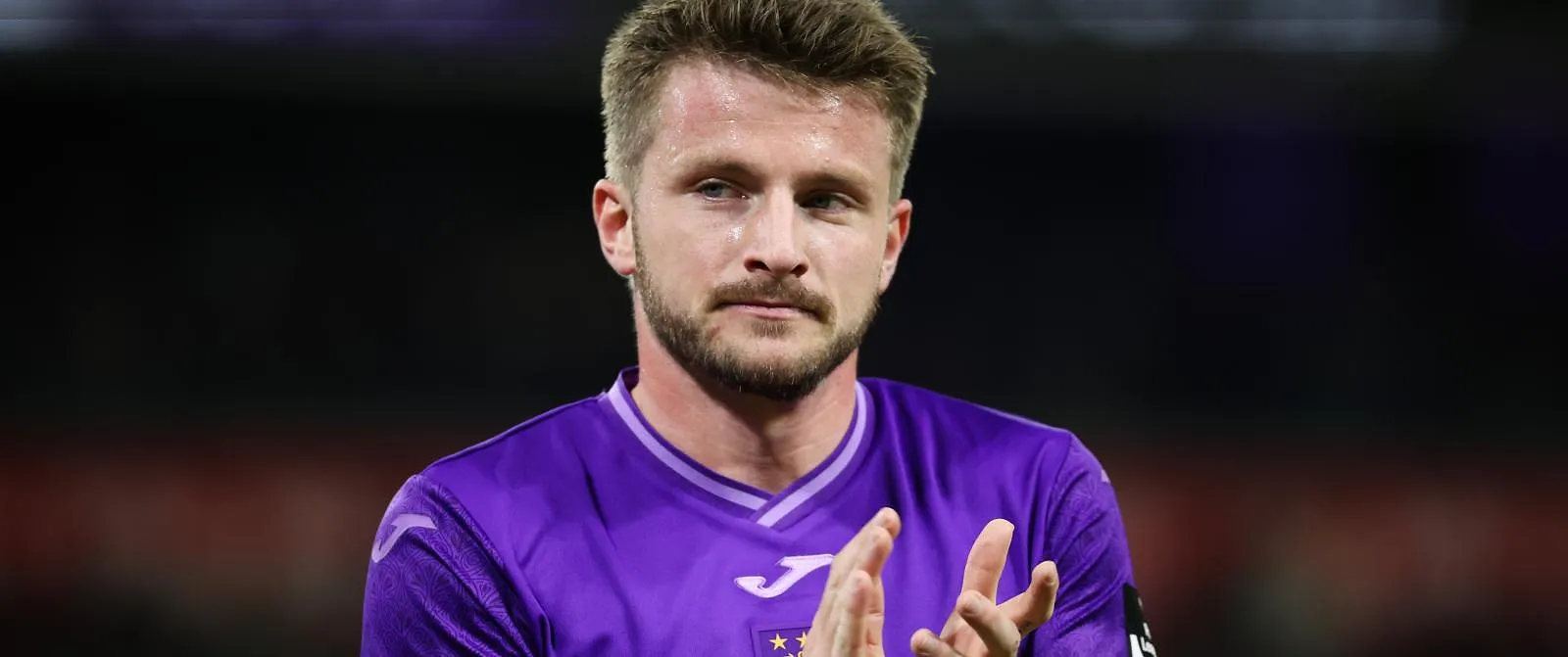 « Het was echt chaos »: Anders Dreyer kijkt terug op zijn laatste maanden bij Anderlecht - Circus Daily