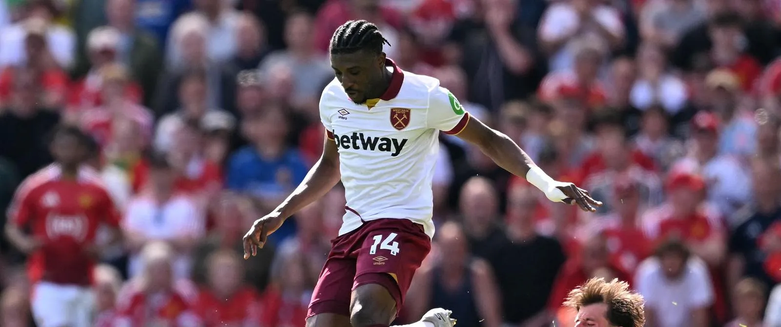 De grote transfers volgen elkaar op in de Premier League: een club biedt meer dan 60 miljoen voor Kudus - Circus Daily