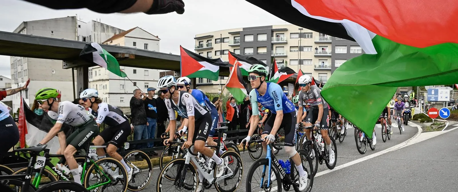Organisatie van Vuelta wil van geen stoppen weten: «Wij gaan verder, Madrid is ons doel» - Belga
