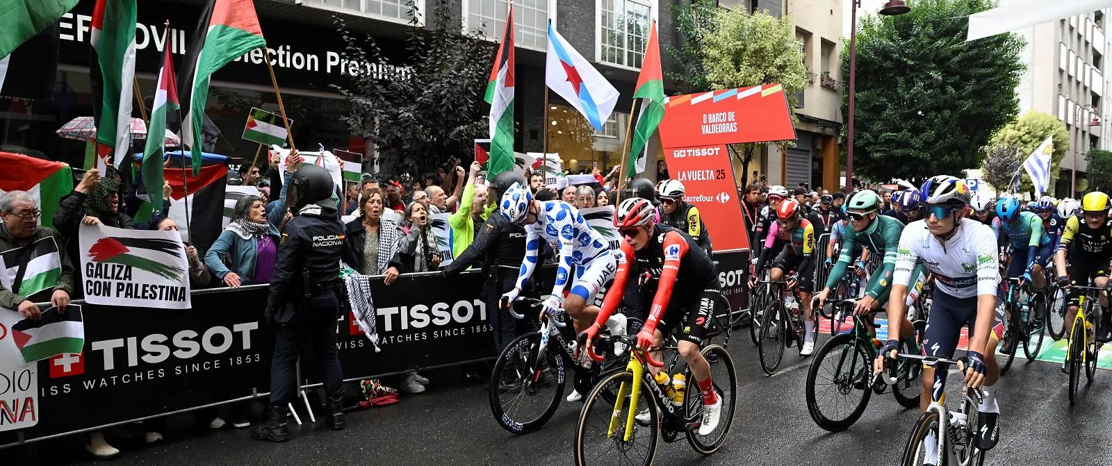 Grote spanningen in de Vuelta: tijdrit ingekort van 27,2 naar 12,2 km, renners dreigen te stoppen - Circus Daily