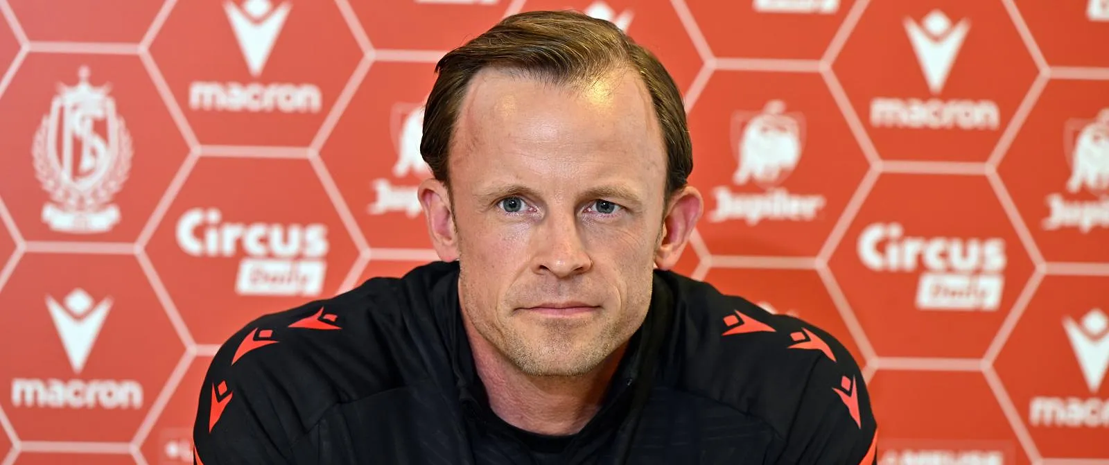 Standard: Euvrard bevestigt de komst van Teuma en Nguene en kondigt mogelijke vertrekkers aan - Circus Daily