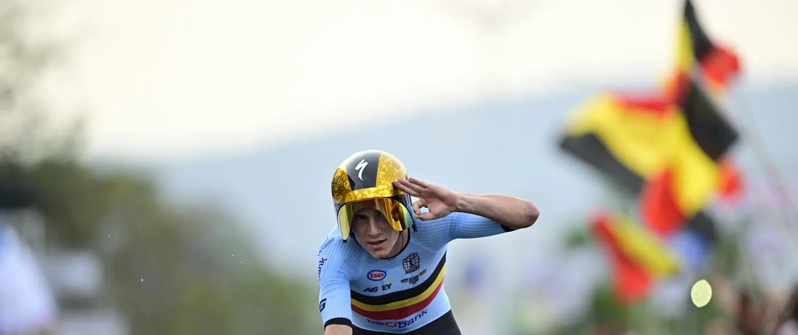 WK wielrennen : Remco Evenepoel knalt naar derde wereldtitel tijdrijden op rij, Van Wilder pakt brons - Belga