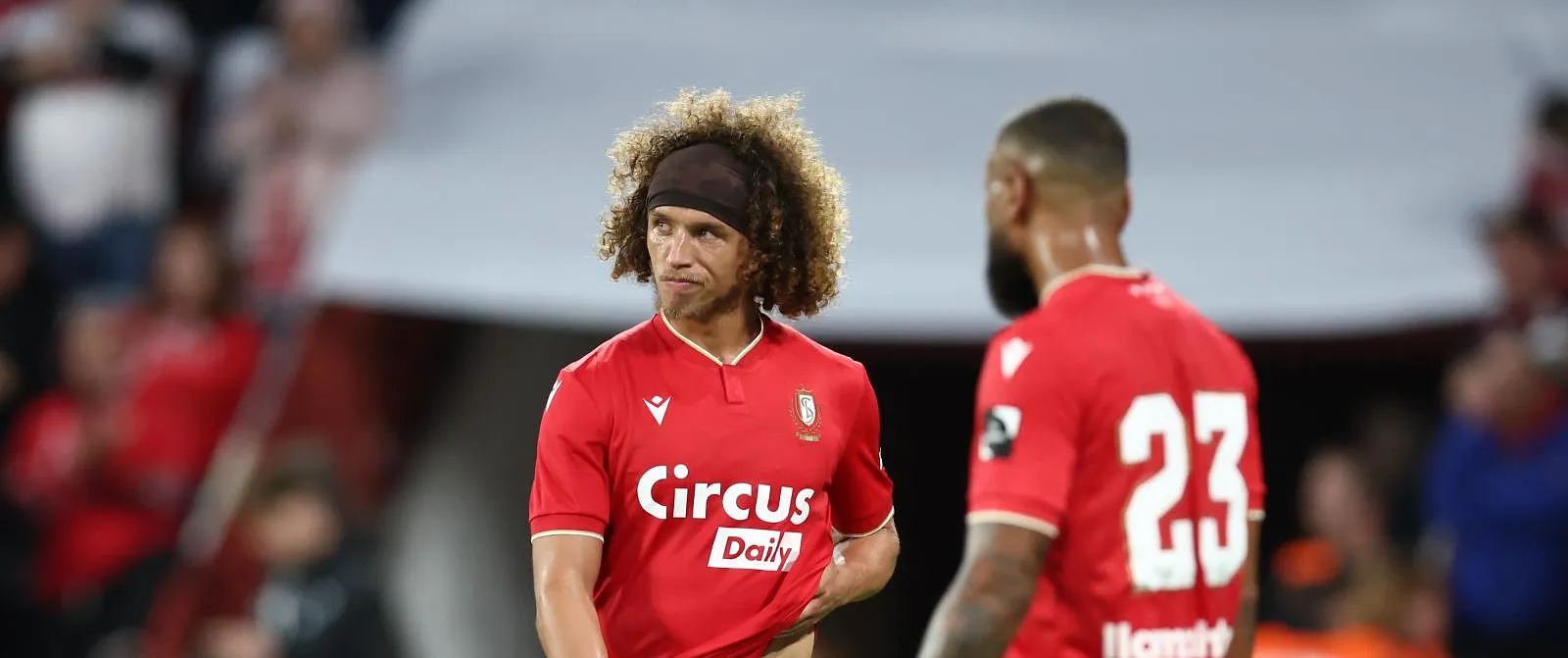 Standard: het parket van de KBVB eist twee speeldagen schorsing voor Marlon Fossey! - Circus Daily
