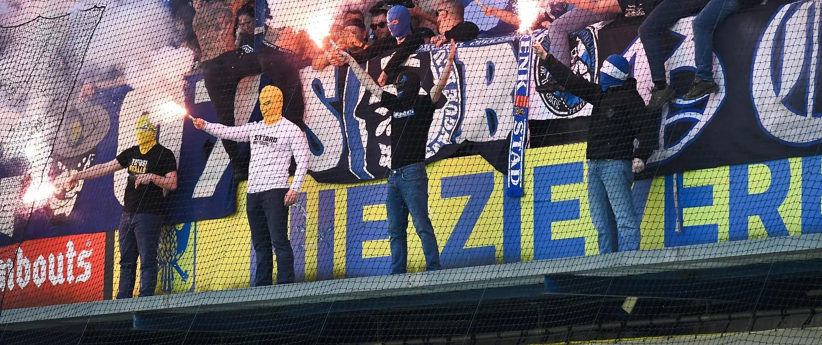 Genk keurt gedrag van enkele fans af: «Rode lijn is overschreden» - Belga