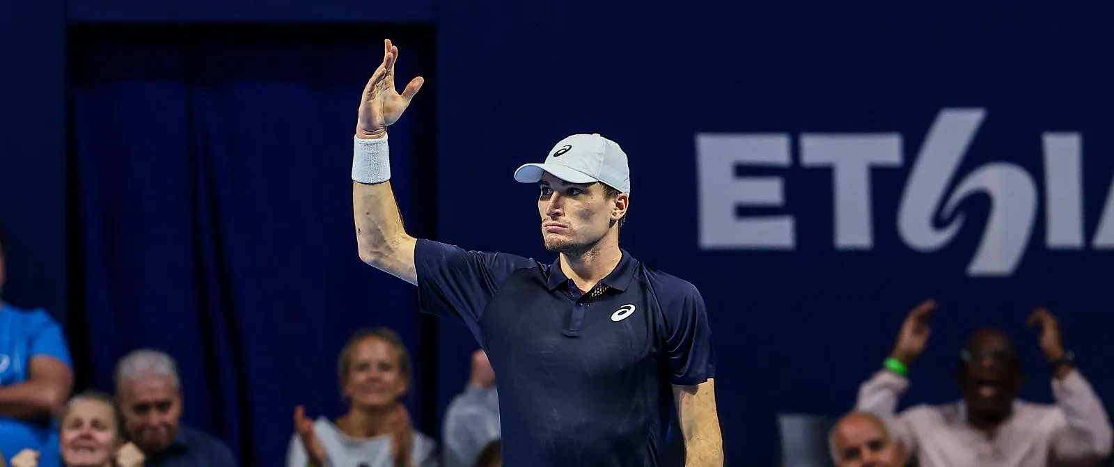 Raphaël Collignon verrast Davidovich Fokina en bereikt halve finales - Circus Daily