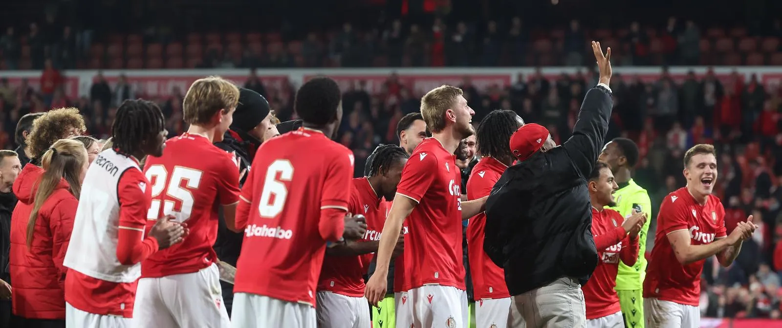 “Ze hebben net iets te veel door elkaar gehaald”: Ilaimaharitra plaagt de supporters van Charleroi na de zege van Standard - Circus Daily