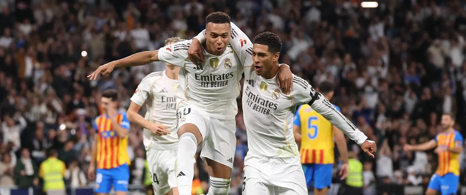 Real en Courtois winnen ruim van Valencia, Onana verliest met Aston Villa van Liverpool - Belga