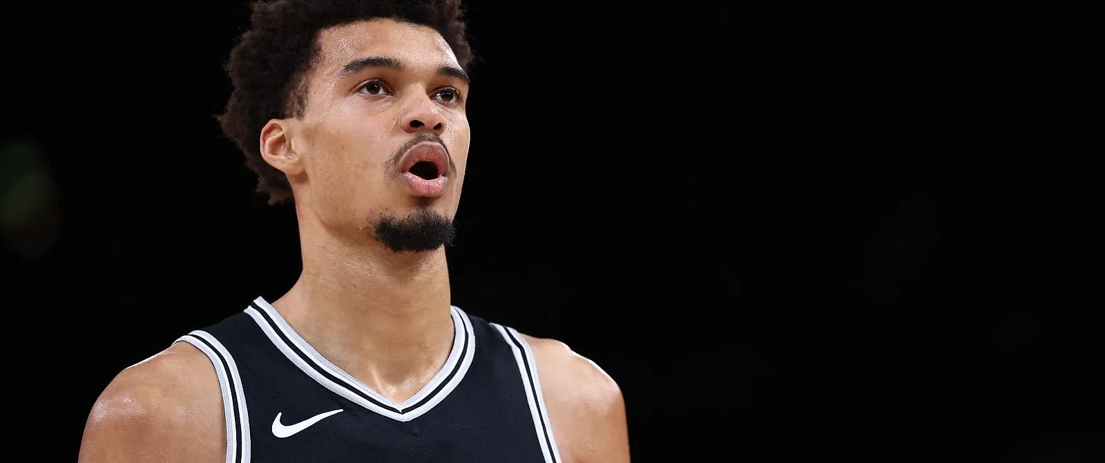 Historische prestatie en zege tegen Chicago: Wembanyama opnieuw clutch voor de Spurs - Circus Daily