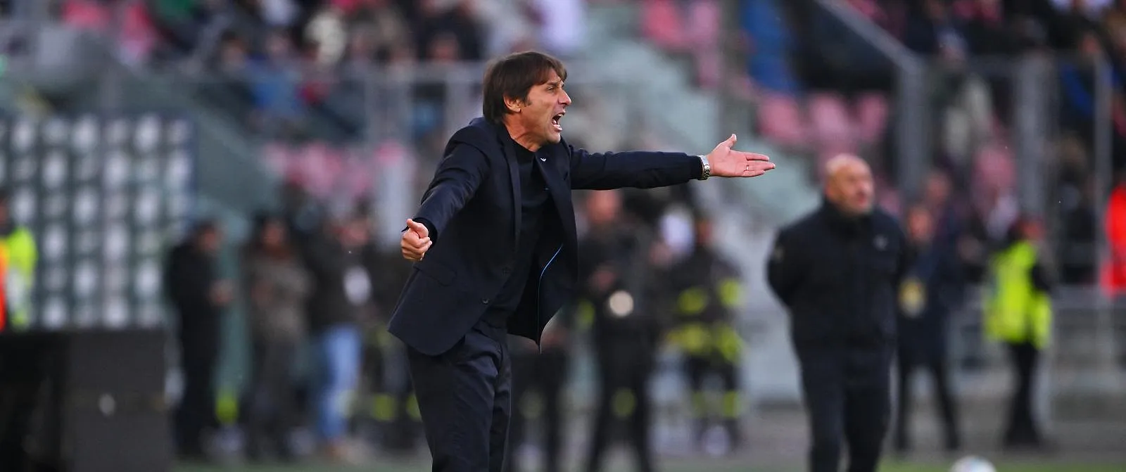 “Ik wil niet meer vooruit met doden”: crisis bij Napoli, Conte haalt hard uit naar zijn spelers - Circus Daily