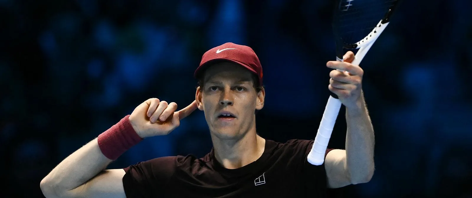 Sinner verslaat Alcaraz in twee sets in finale Masters van Turijn (7-6, 7-5) - Circus Daily