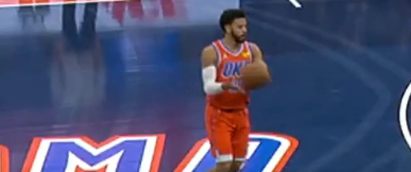 Oklahoma City stoot na zege tegen Phoenix door in NBA Cup, Ajay Mitchell valt uit - Belga