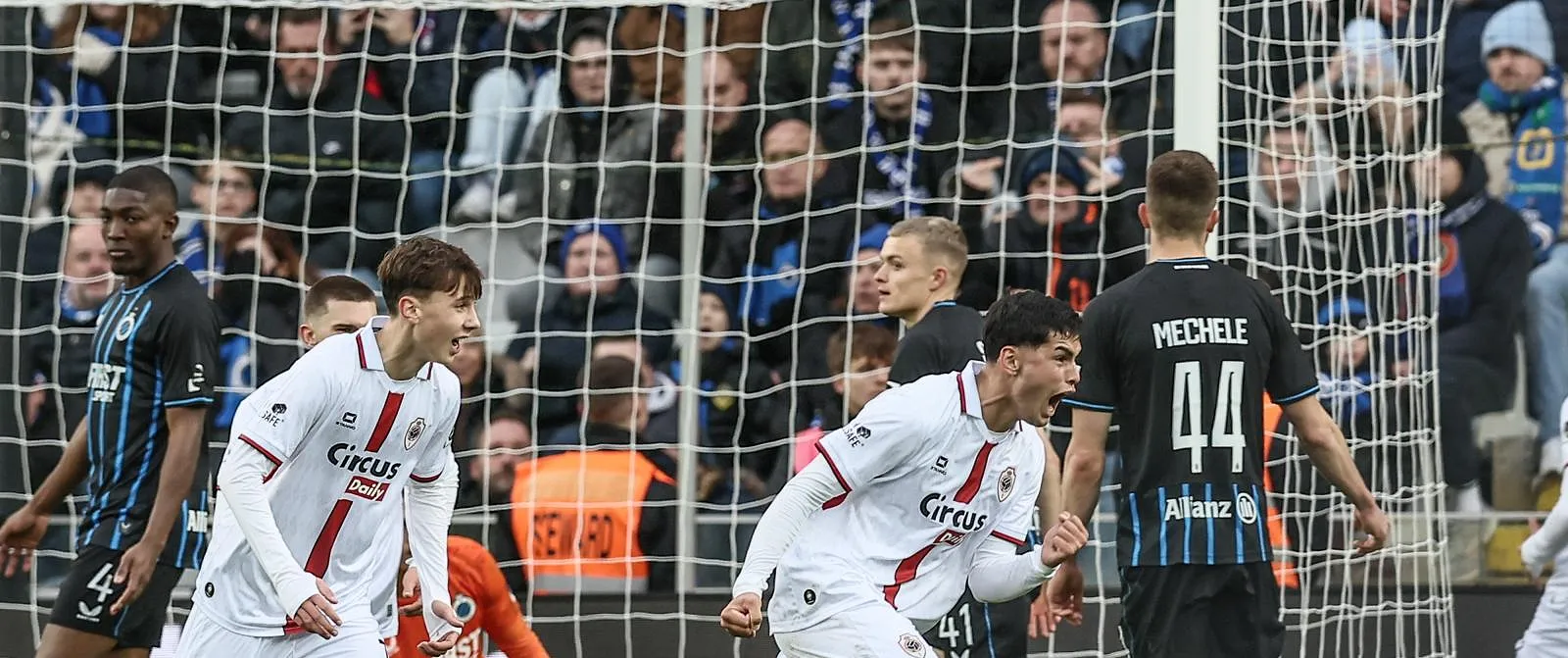 Club Brugge laat zich thuis verrassen door Antwerp - Circus Daily