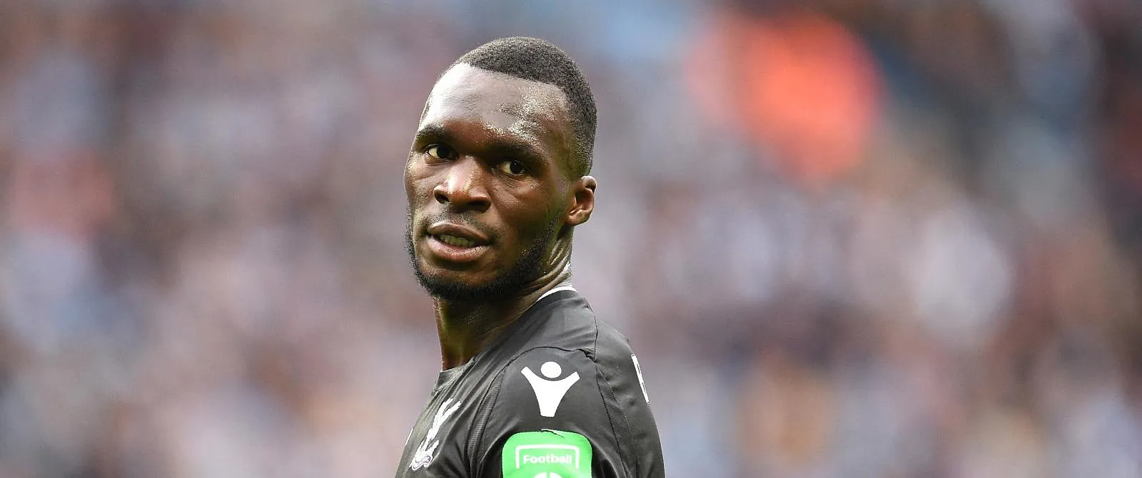 Christian Benteke naar Anderlecht of Club Brugge? Zijn broer ontkent! - Circus Daily