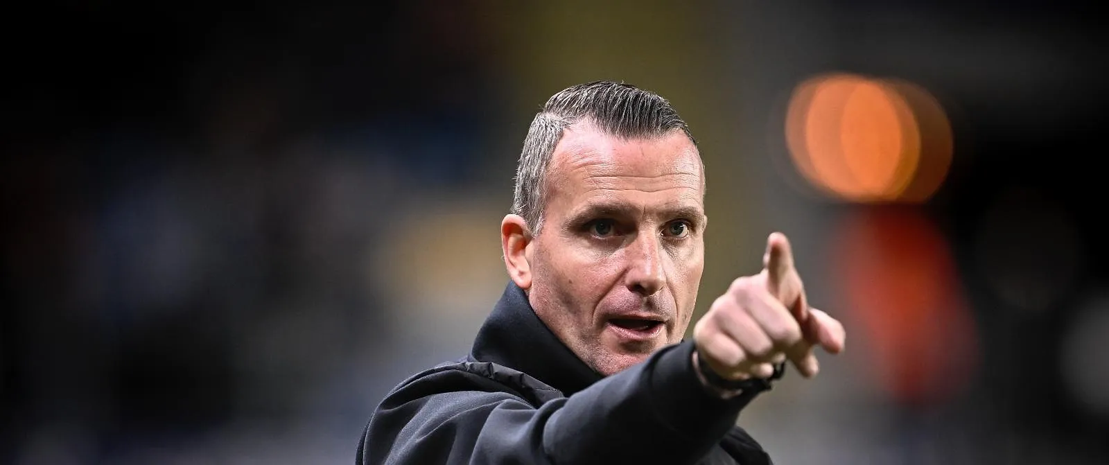 “Een eer om jullie coach te zijn”, “trots op wat we samen hebben bereikt”: Hayen reageert op zijn ontslag - Circus Daily