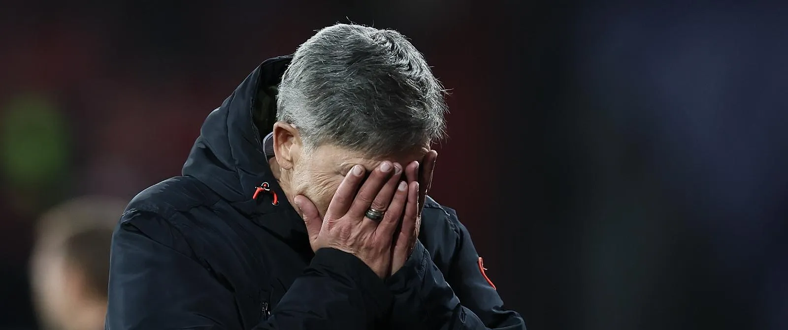 « Een primeur in mijn carrière »: Felice Mazzù voerde al na… 28 minuten een dubbele wissel door! - Circus Daily