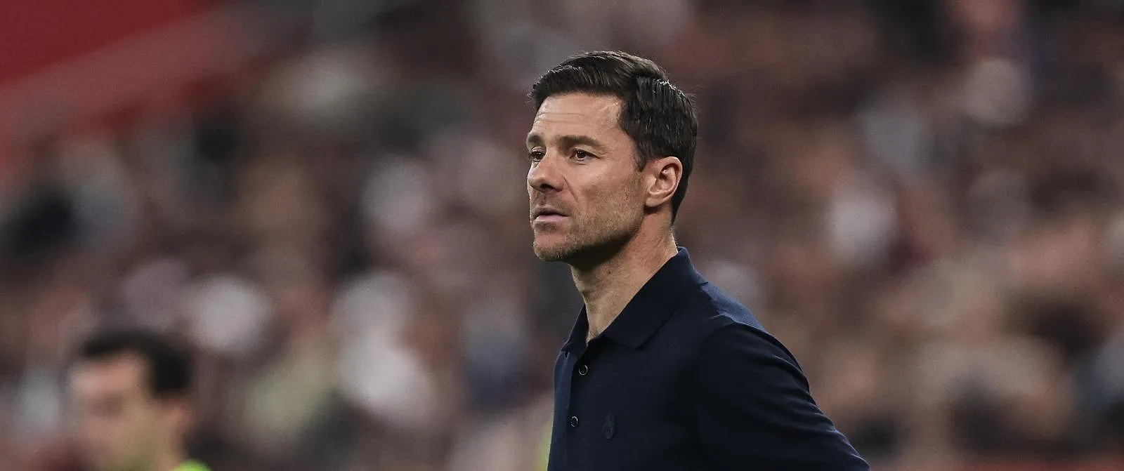 Xabi Alonso doorbreekt de stilte na zijn vertrek bij Real Madrid: “Ik vertrek met respect” - Circus Daily