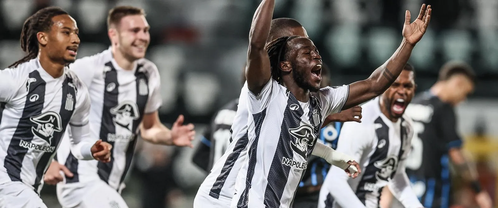 Scheidler en Guiagon in de wolken na kwalificatie van Charleroi : « Dit moesten we doen voor de supporters » - Circus Daily