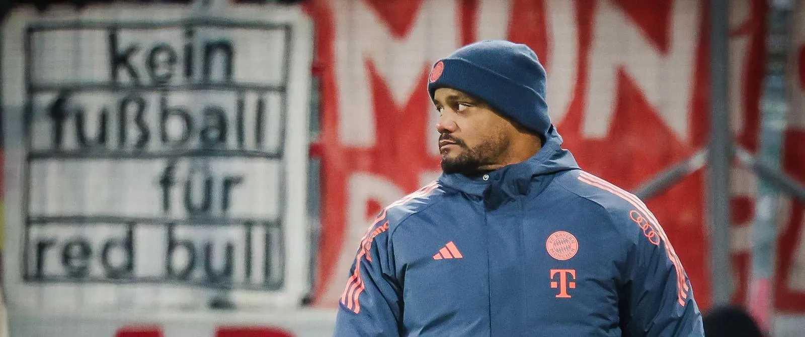 Kompany pakt record met Bayern : « Feliciteer de jongens, maar er is nog geen titel » - Belga