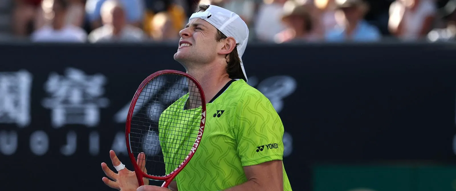 Teleurstelling voor Zizou Bergs op de Australian Open: de Belg werd in vier sets verslagen door Hubert Hurkacz - Circus Daily