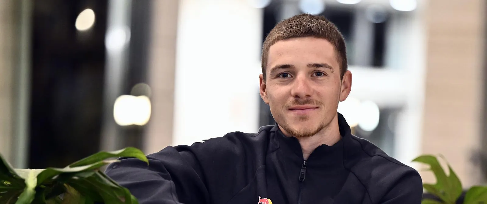 Drie koersen in plaats van één in Spanje voor Evenepoel : « Het is goed om de training op te drijven » - Circus Daily