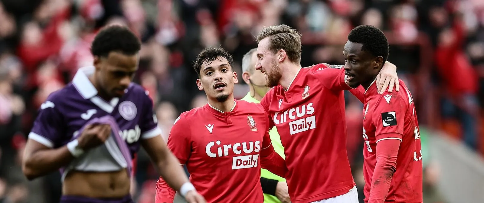 «We zitten in crisis», «Het is magnifiek»: de reacties na de overwinning van Standard tegen Anderlecht - Circus Daily