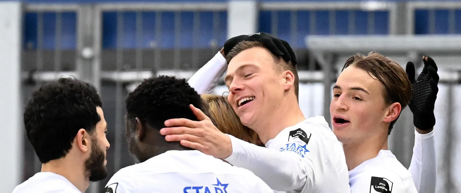 Pro League: Genk wint eindelijk dankzij een dubbel van Heymans tegen Dender (1-2) - Circus Daily