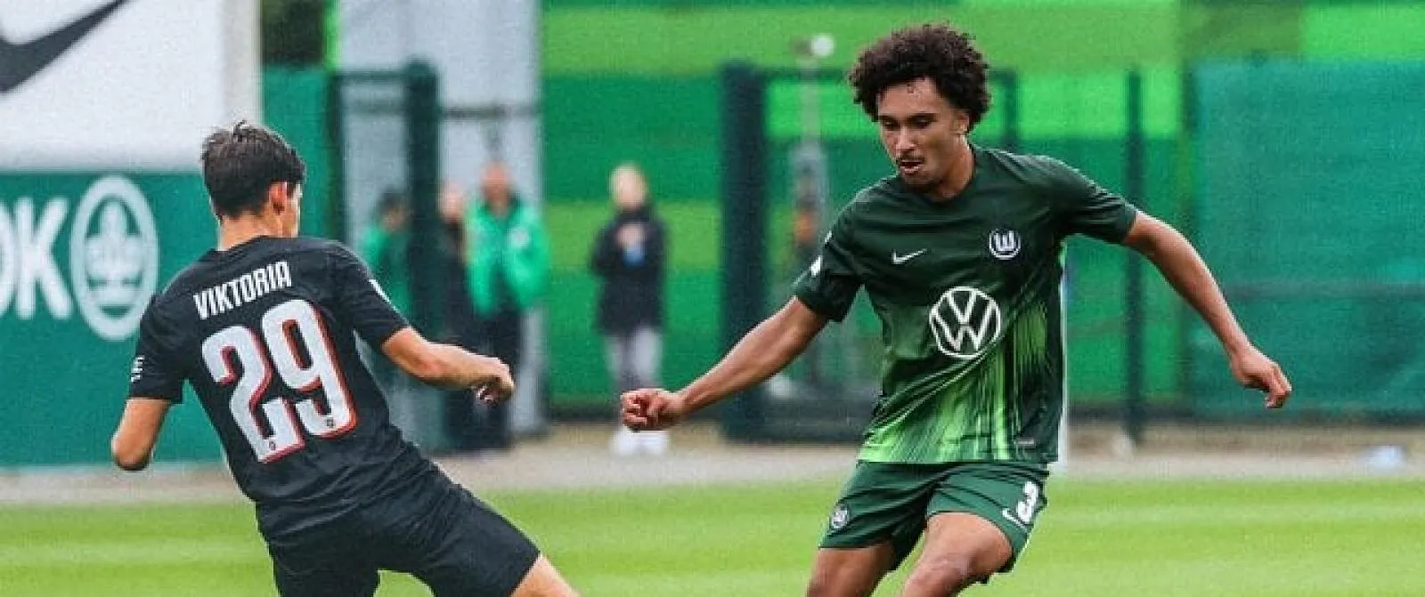 Westerlo en Anderlecht willen graag de 18-jarige Franse verdediger Mathys Angely huren - Circus Daily