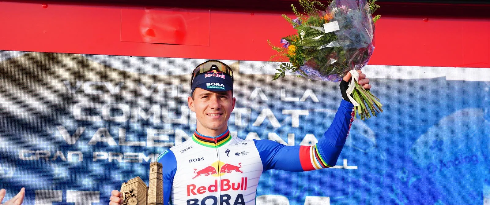 «Ze waren ongelooflijk»: Remco feliciteert zijn ploegmaats uitgebreid - Circus Daily