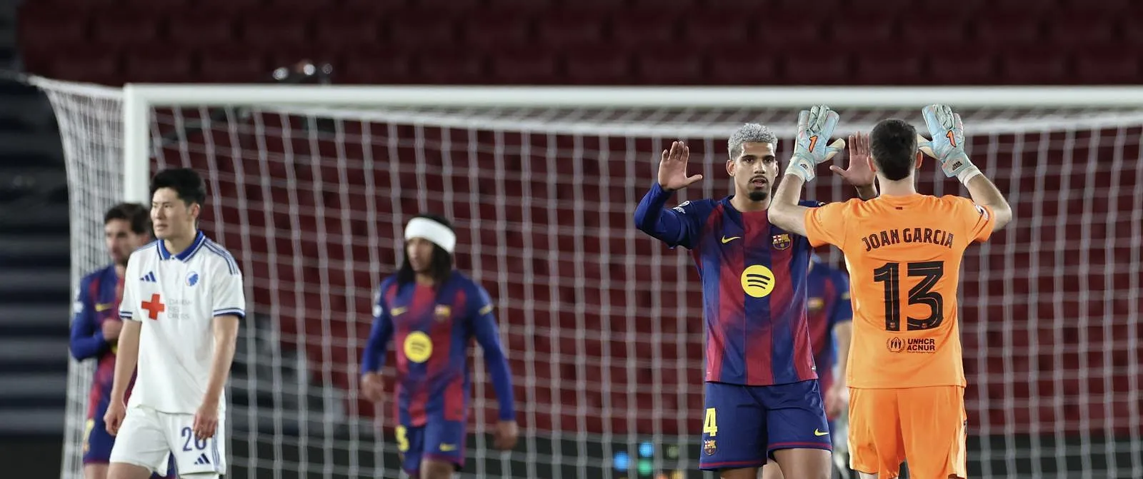 « Er zijn mensen die de dood van onze dochters wensen » : Ronald Araujo blikt terug op zijn depressie - Circus Daily