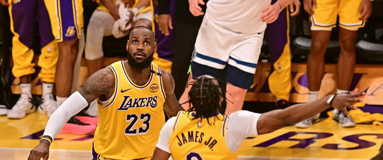 Onvermoeibaar : LeBron James breekt op 41-jarige leeftijd opnieuw een record - Circus Daily