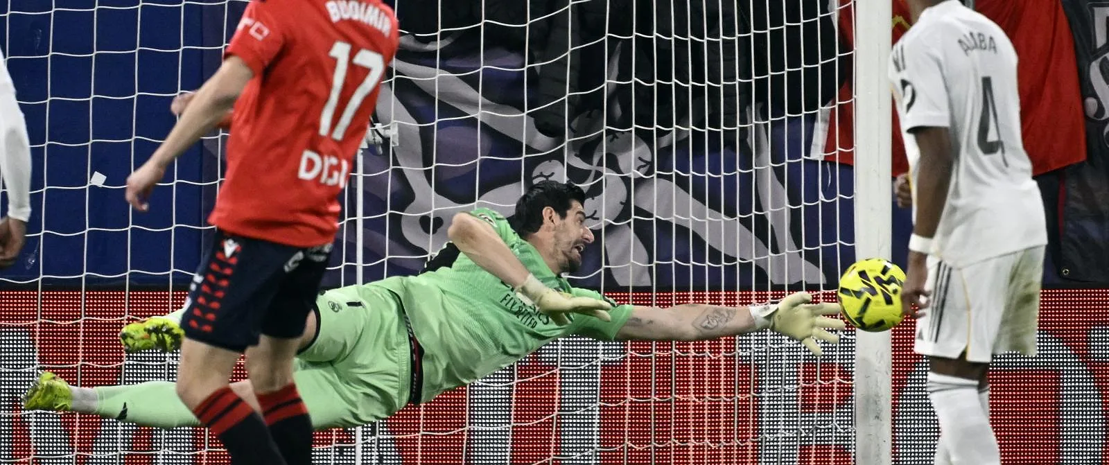 Zware avond voor Thibaut Courtois: penaltyfout bij nederlaag van Real Madrid in Osasuna - Jérôme Jordens