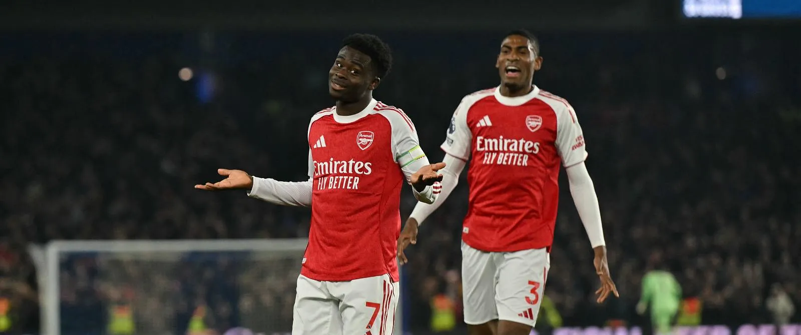 Arsenal blijft op titelkoers, Man City stuit bij rentree Doku op Nottingham en Sels - Belga