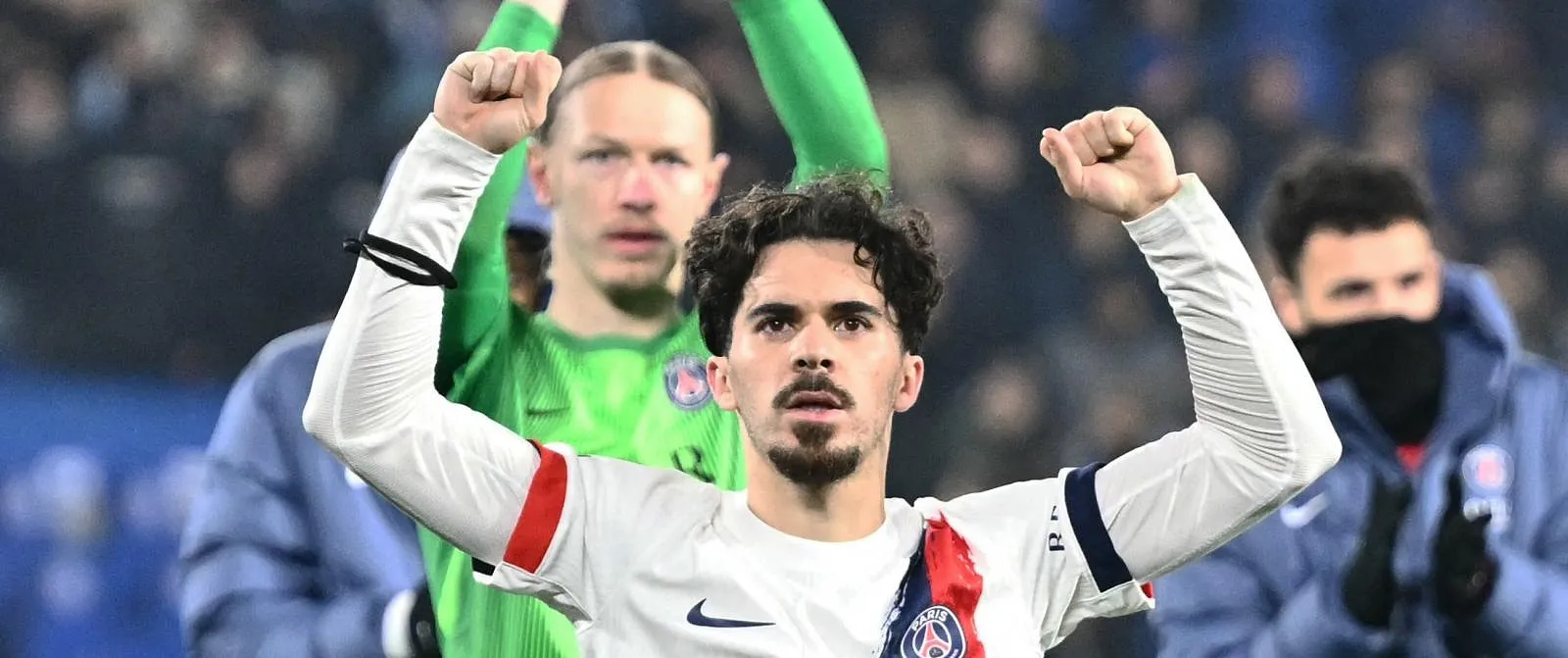 Vitinha maakt korte metten met transfergeruchten: «Het zou dom zijn om te vertrekken» - Circus Daily