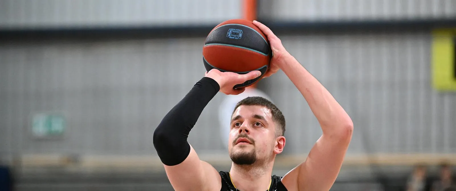BNXT League : Oostende boekt na coachwissel monsterzege tegen staartploeg Rotterdam - Belga