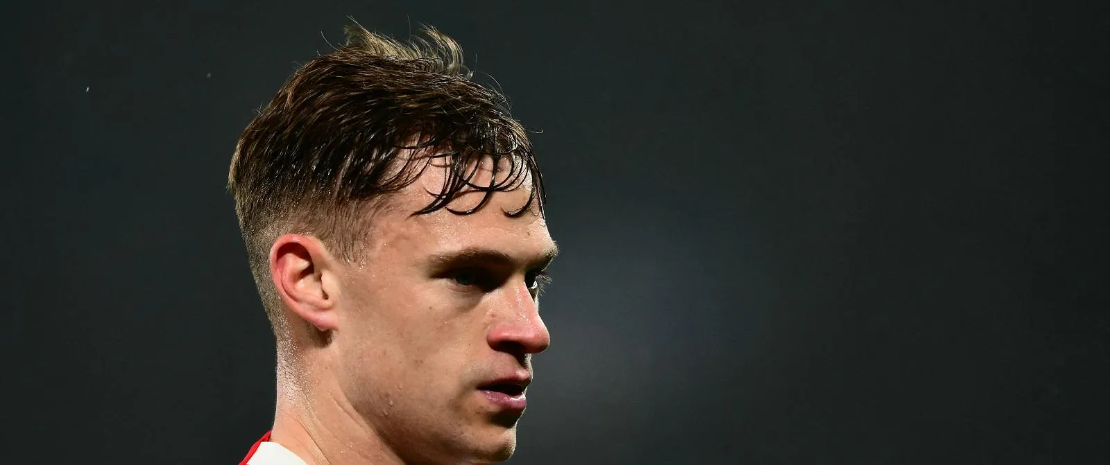 Bayern zo goed als geplaatst, Joshua Kimmich deed er alles aan om geschorst te zijn voor de terugwedstrijd - Circus Daily